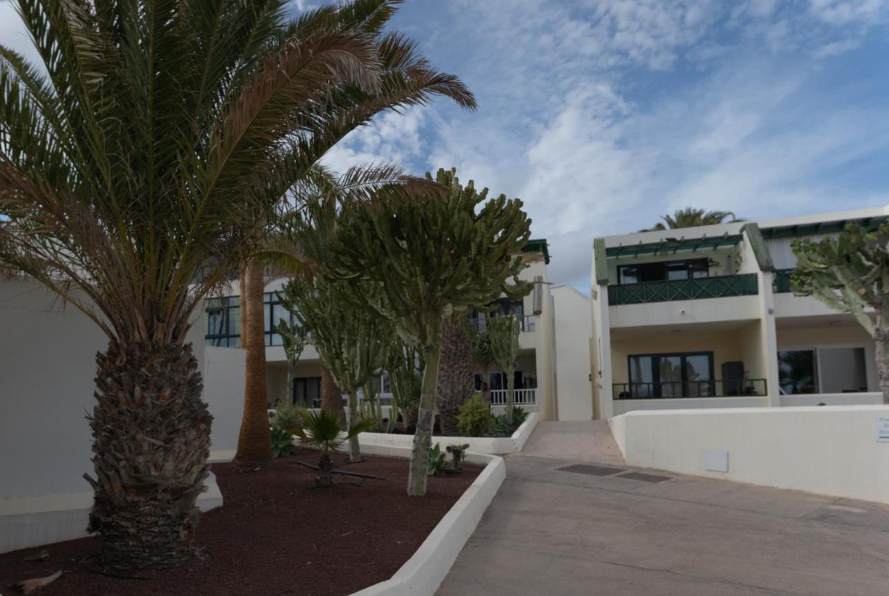 Suri Costa Teguise Apartment ภายนอก รูปภาพ